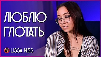 Lissa Miss Giver Oral Nydelse Og Sluger Talent