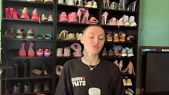 Ruby Rose'S Vlog Of Amateur Girl Twerking And Showing Off Her Big Ass And Tattooed Bush